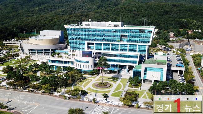 이천시청 전경.jpg